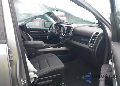 2022 Ram 1500 Big Horn 4X4 5'7 Box z USA, uszkodzony, nr VIN 1C6SRFFT5NN405355